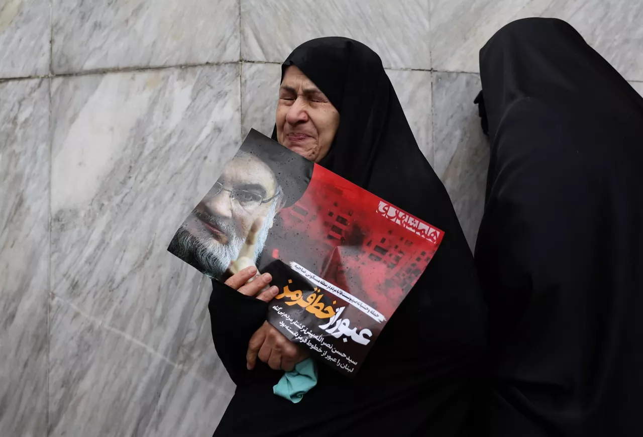 iran-nasrallahren aldeko manifestazioa EFE