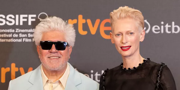 Pedro Almodóvar y Tilda Swinton. Foto: Efe. 