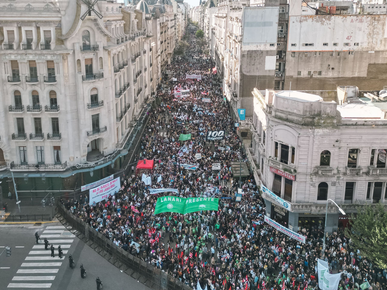 argentina protestak Milei efe