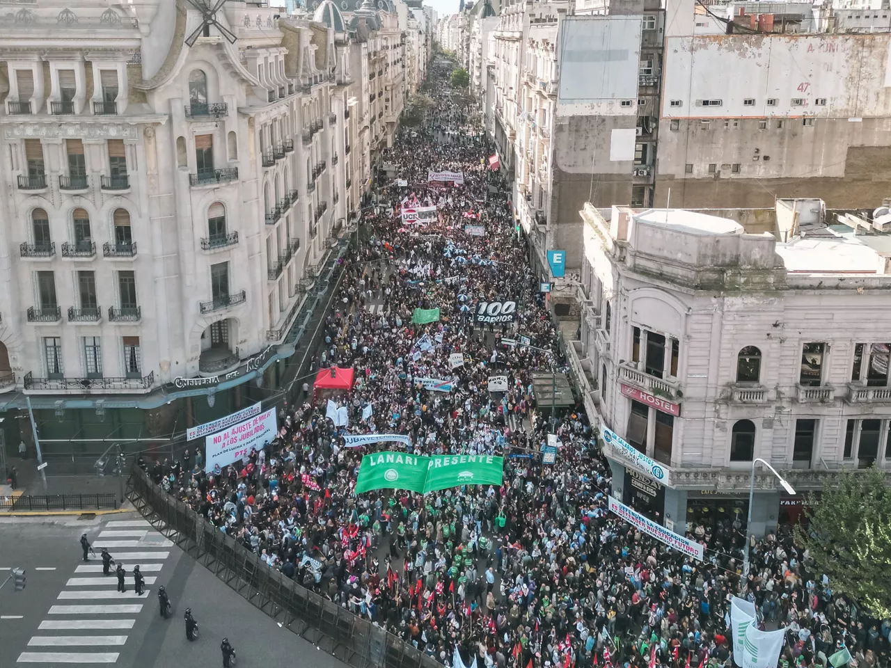 argentina protestak Milei efe