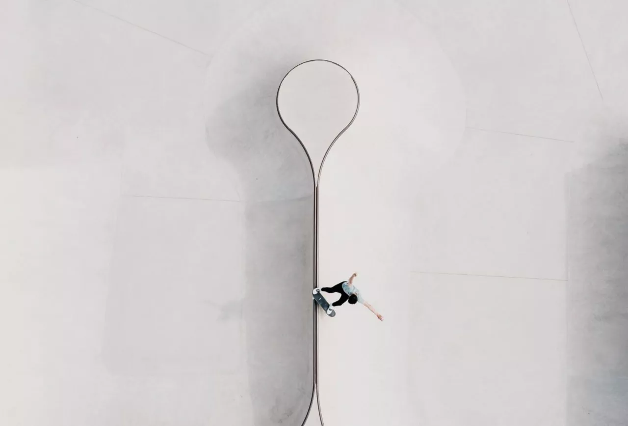 Minimalist action alex berasategi