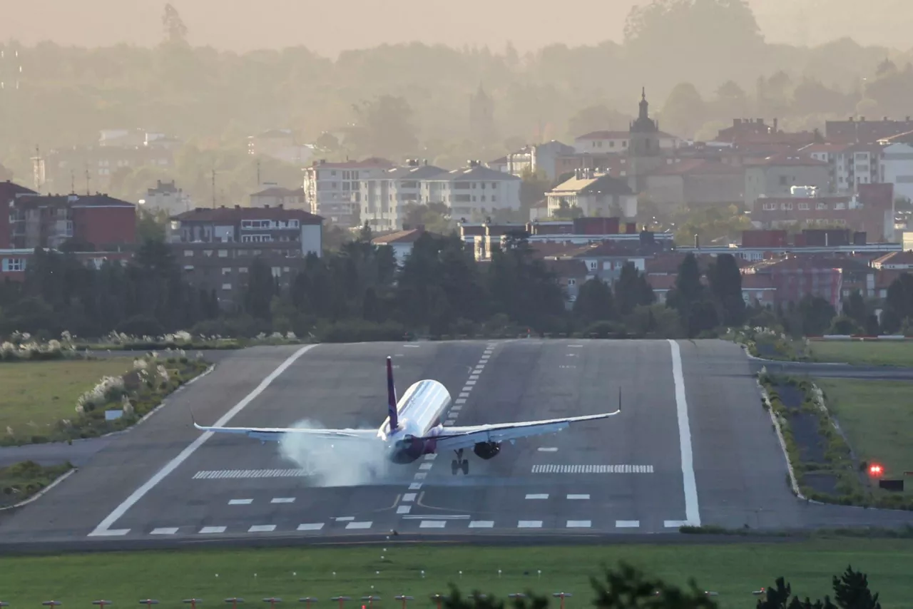 aeropuerto-bilbao-loiu-aterrizaje bilboko aireportua-efe