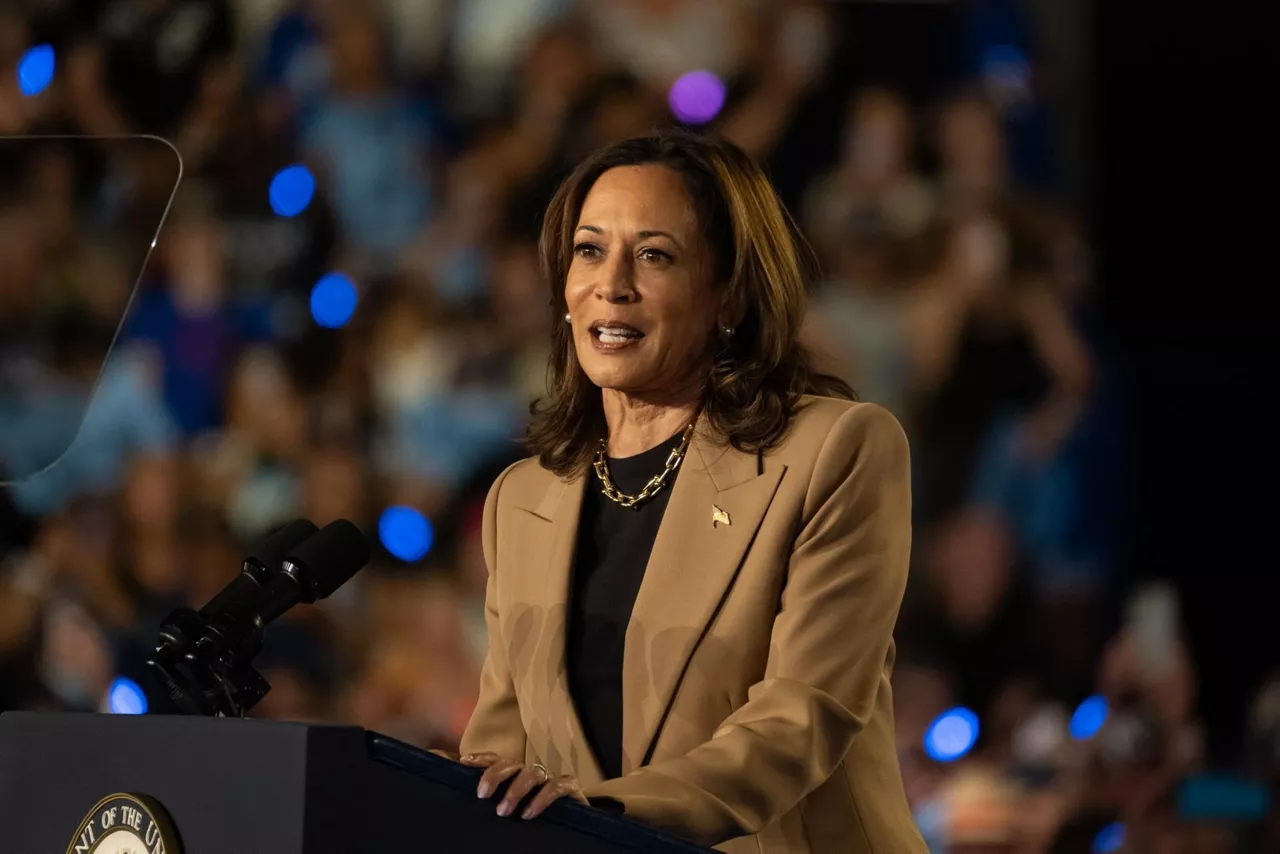 kamala_harris efe