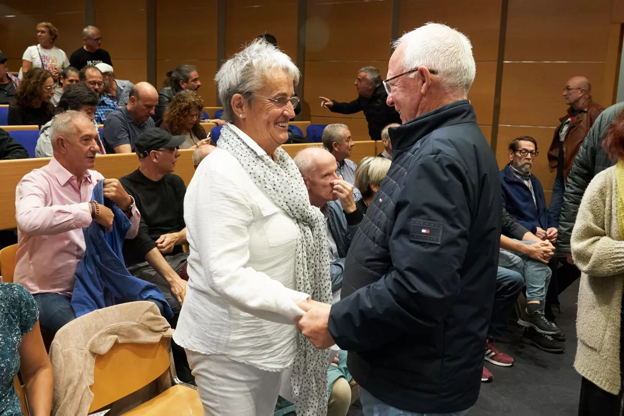 plataforma-Memoria-Osoa-acto-vitoria-gasteiz-efe