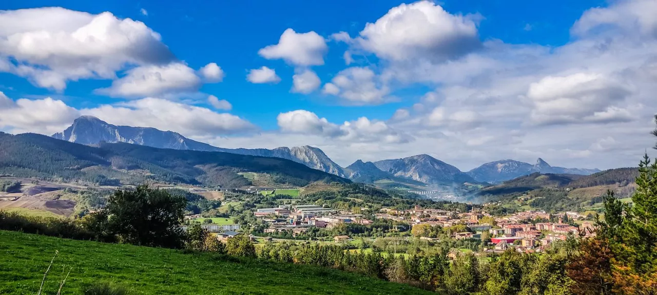 Elorrio eguraldia hodeiak eta ostarteak roberto aizpitate alberdi