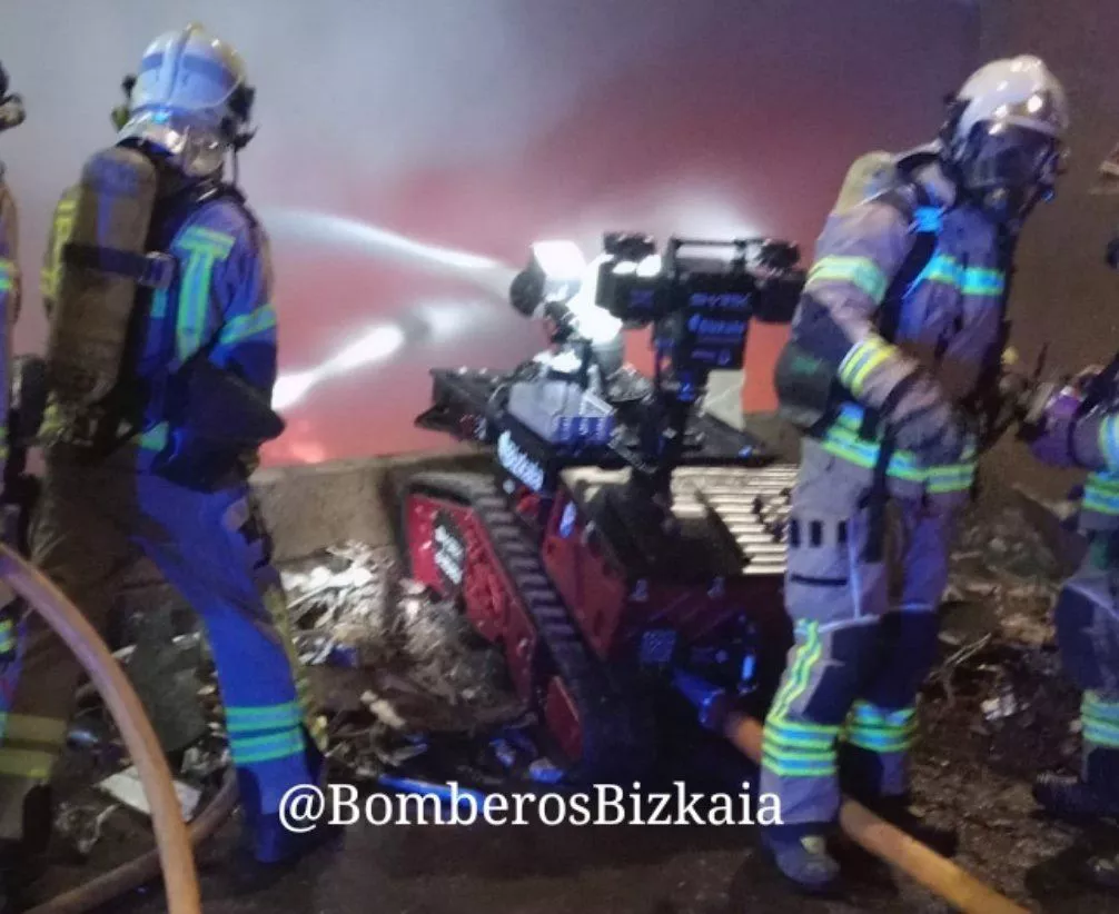 bomberos-bizkaia-incendio-nervacero-robot