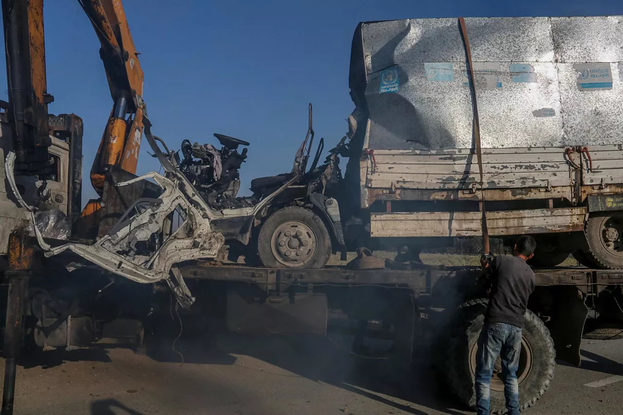 UNRWA kamioia erasotua urriak 23an EFE GAZA