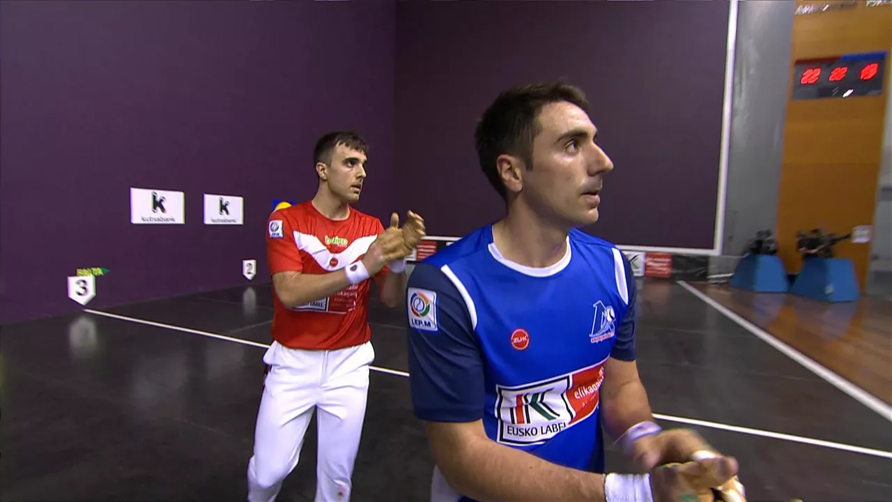 Jon Ander Peña eta Peio Etxeberria pilota Lau t'erdikoa