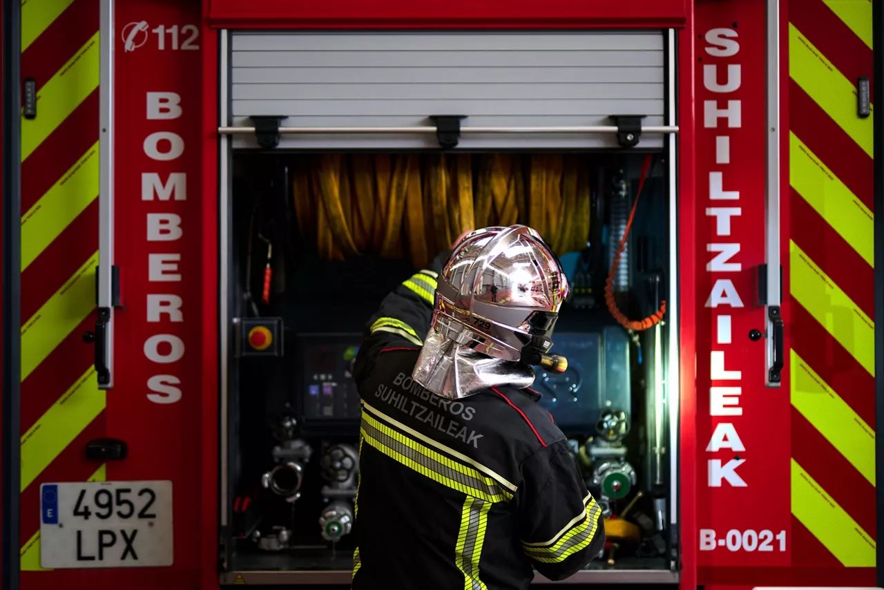 Bomberos Nafarroa suhiltzaileak
