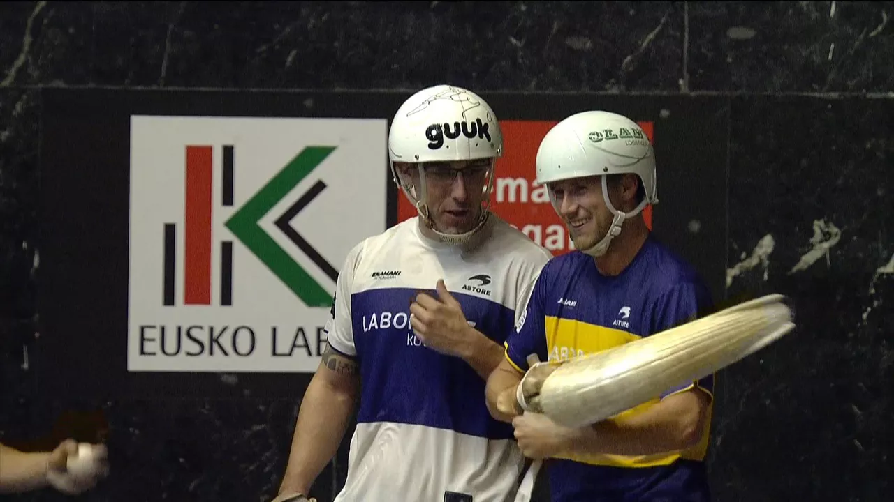 20241104203709_zabala-eta-basque-irribartsu_