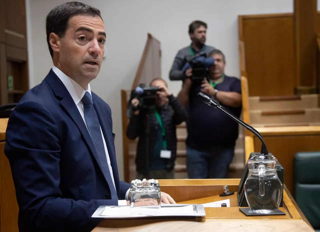 imanol-pradales-parlamento-vasco eusko legebiltzarra