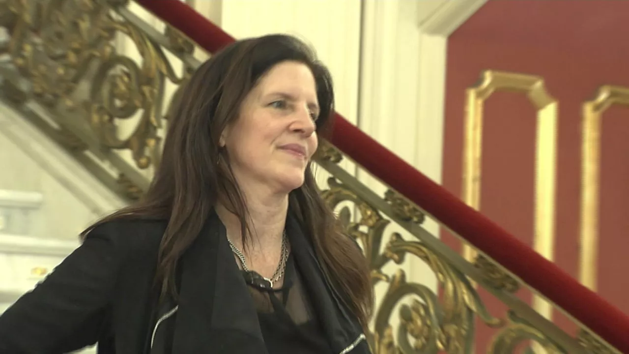 20241108143834_laura-poitras_