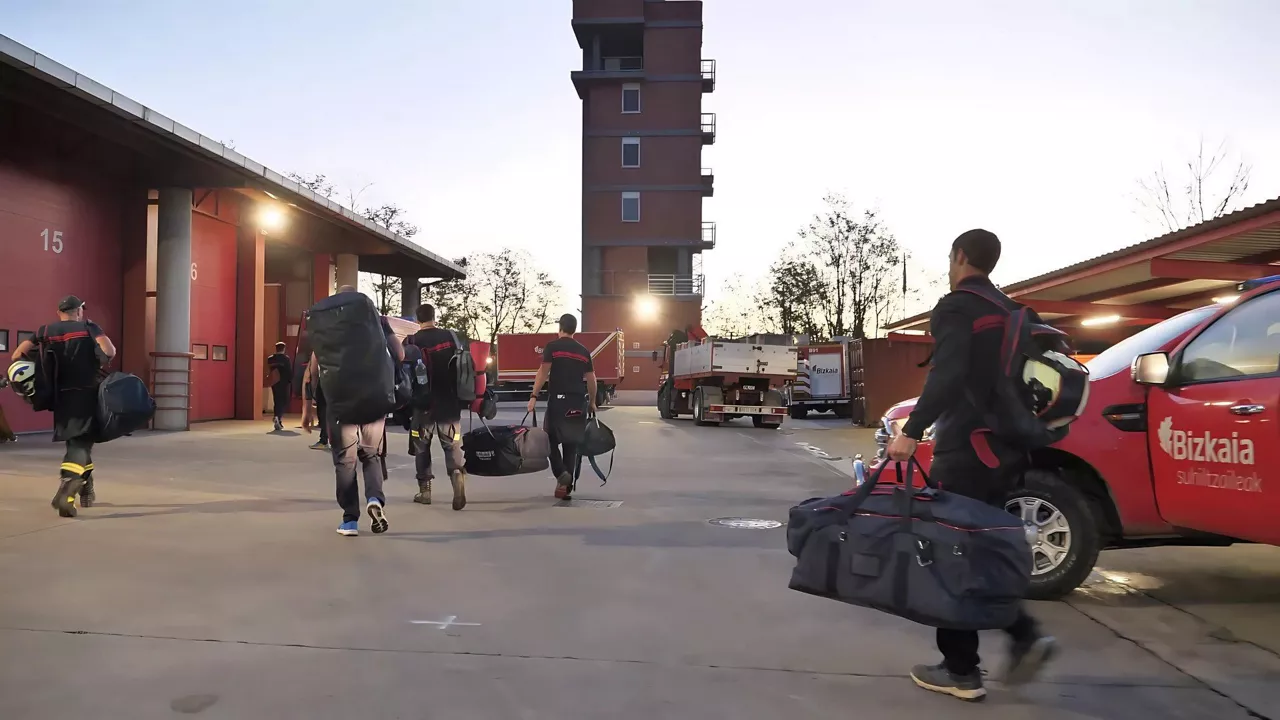 bomberos valencia suhiltzaileak valentziara iturria bizkaiko foru aldundia