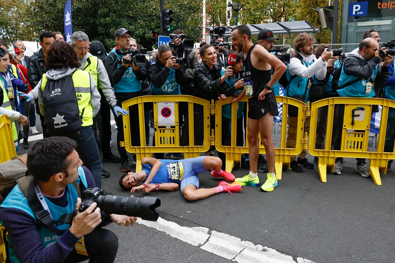 Chaquib Lachgar eta Ruben Morales. Behobia-Donostia 2024. Argazkia: Efe.