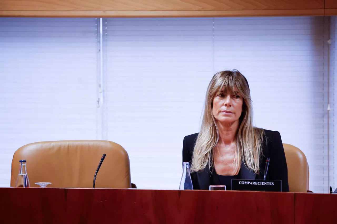 begoña-gomez-esposa-pedro-sanchez comparecencia asamblea madrid-efe