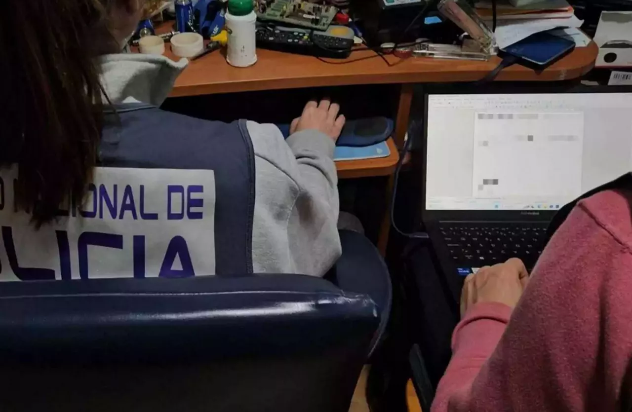 POLICIA NACIONAL EUROPA PRESS.PNG