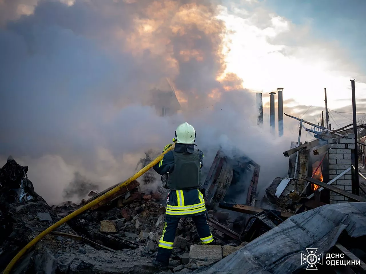 rusiak ukraina erasotu du Mikoláyiv hiria