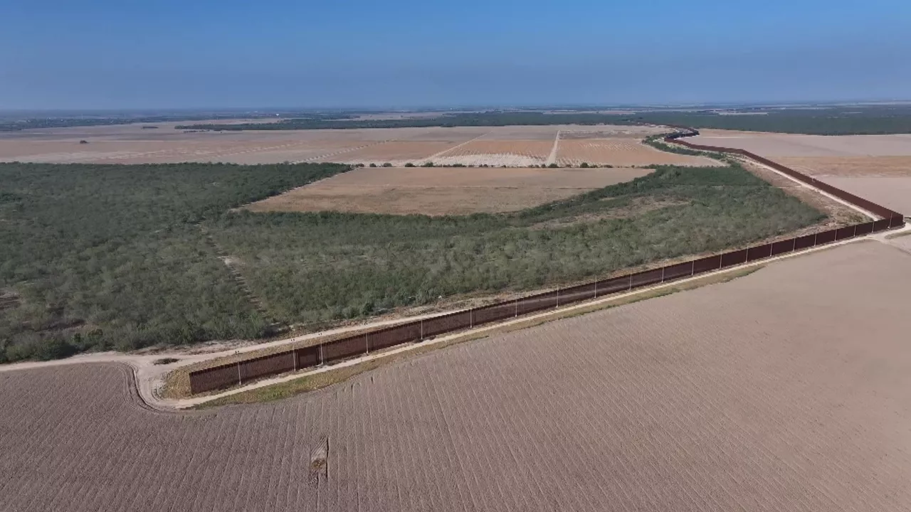 El muro está situado en La Grulla (Texas)