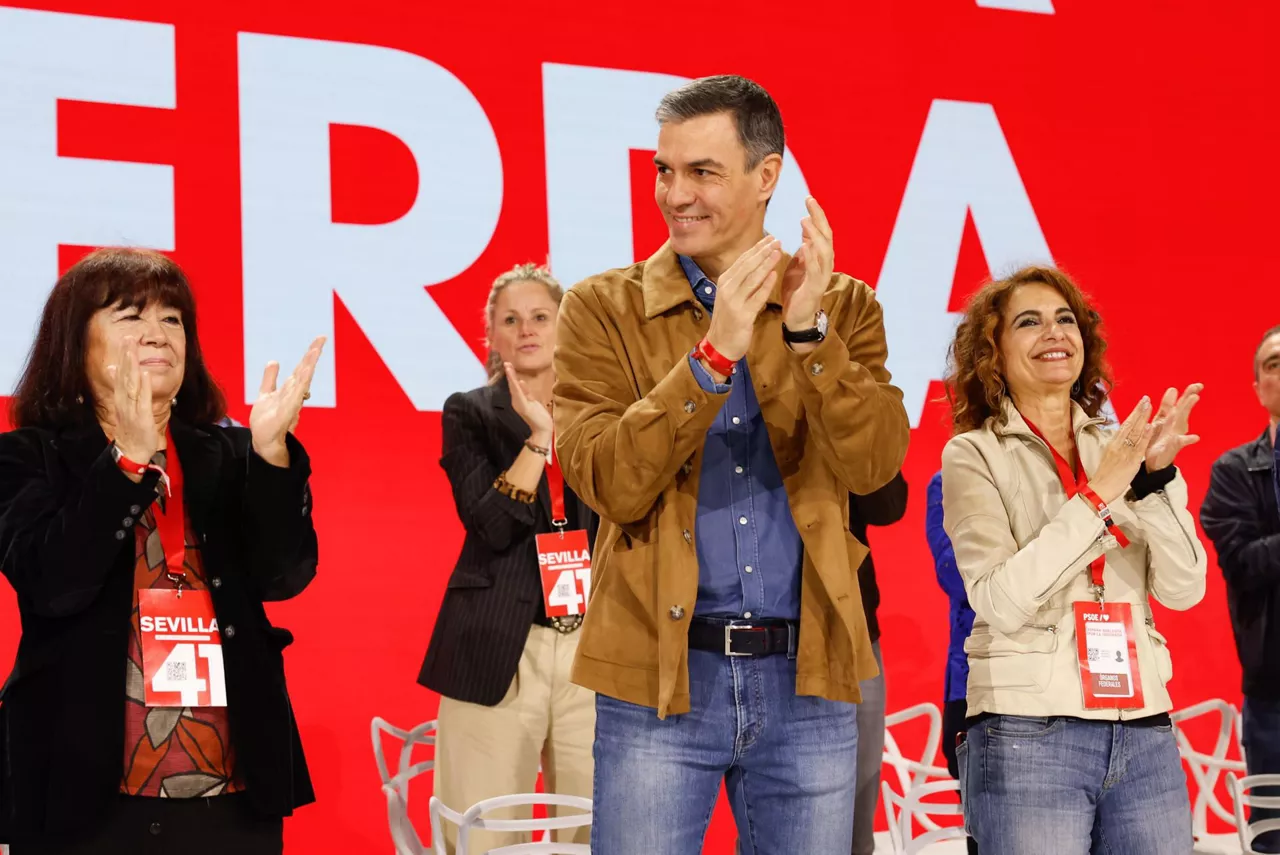 Sanchez-PSOE-kongresua-sevilla-efe
