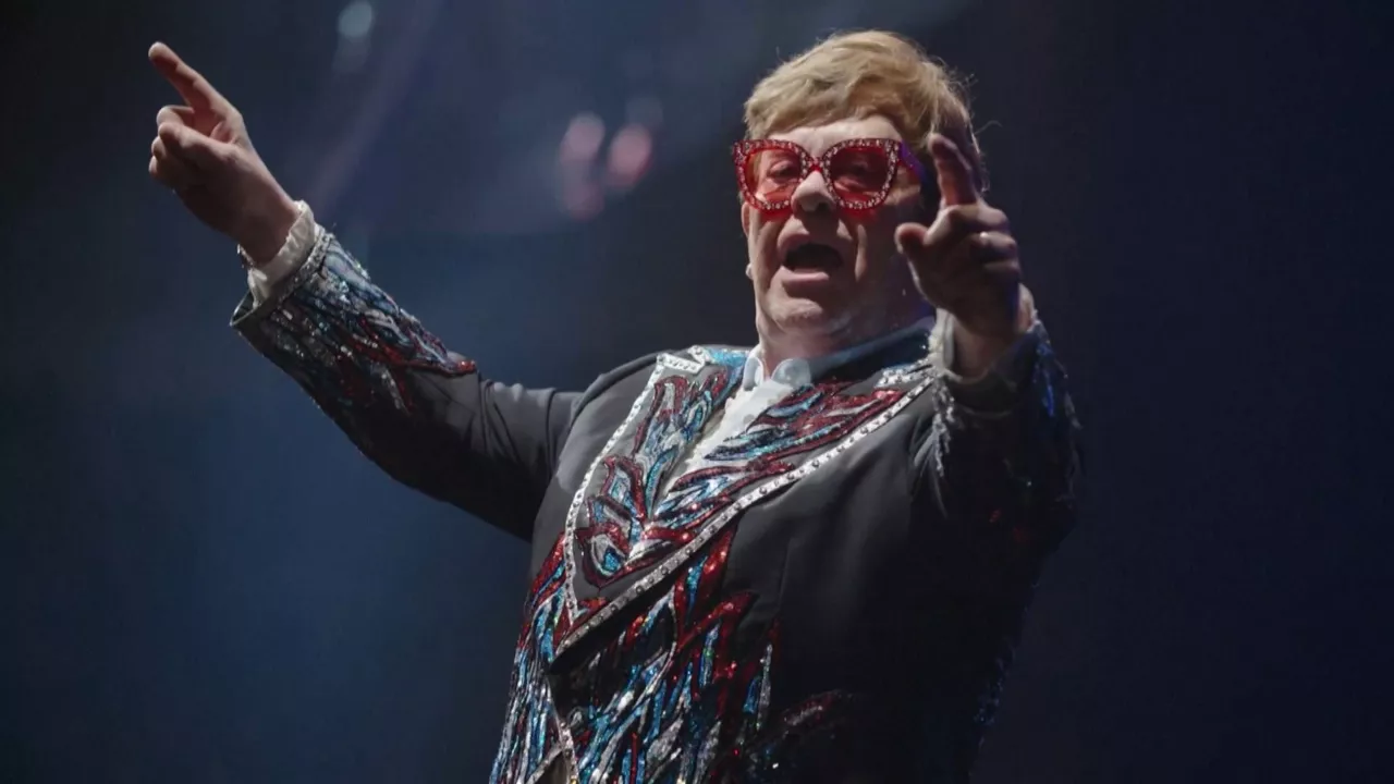 20241202113806_elton_