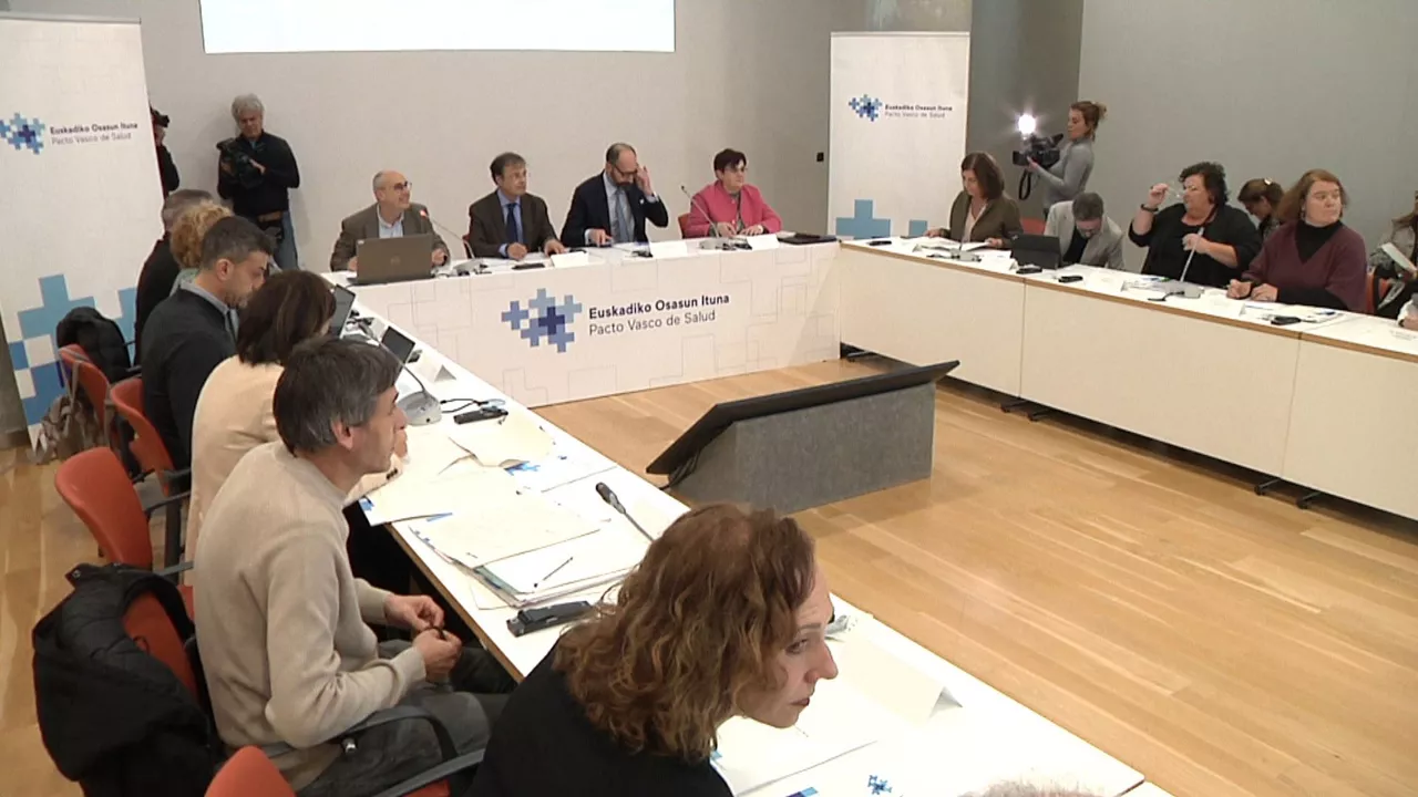 20241204115425_pacto-salud-cuarta-reunion_