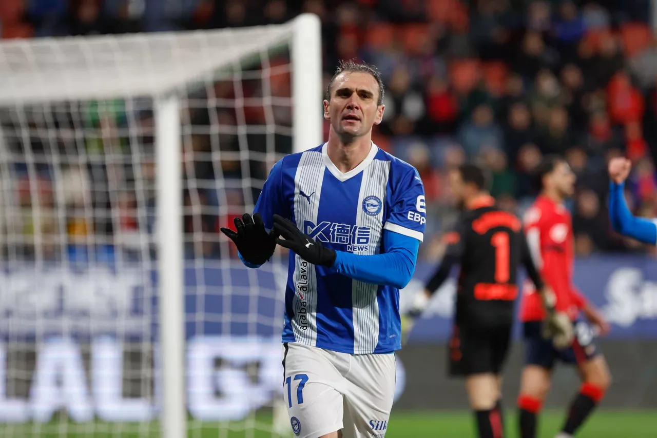 Kike García tras anotar su segundo gol a Osasuna. Foto: EFE