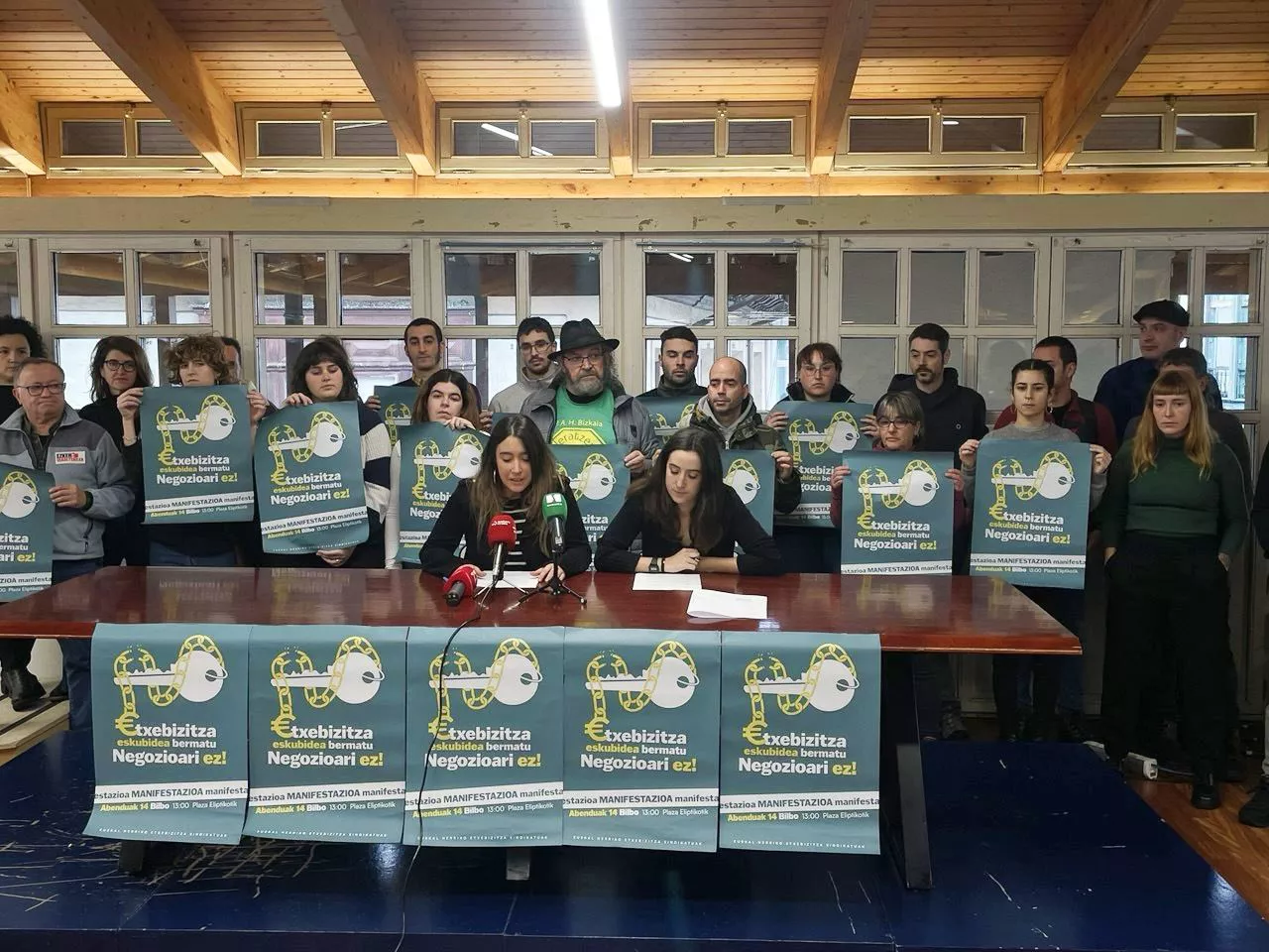 EHko Etxebizitza Sindikatuak manifestazioa