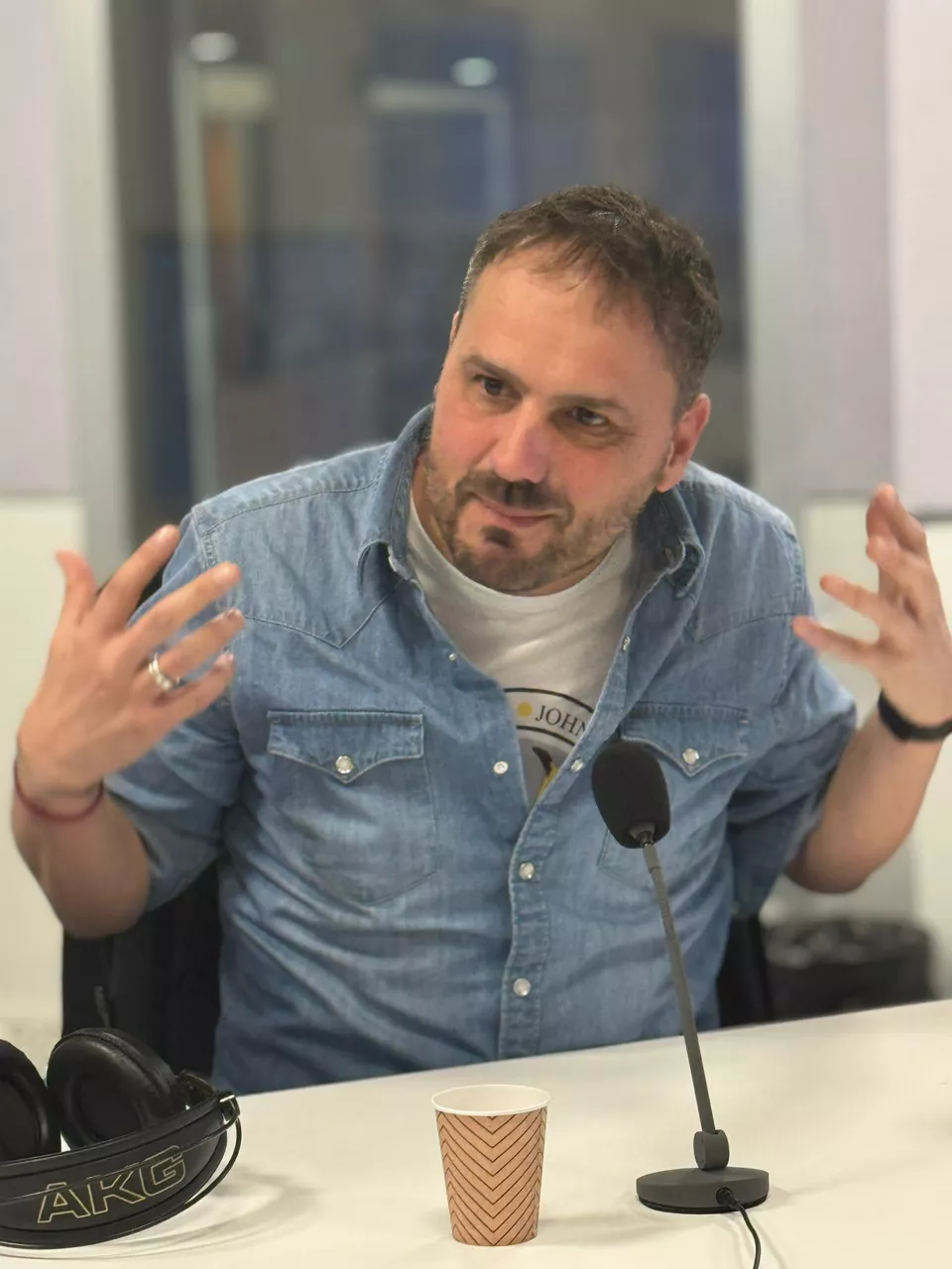kirmen uribe radio euskadi