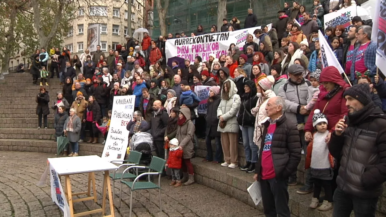 20241215141122_euskal-eskola-publikoaz-harro_