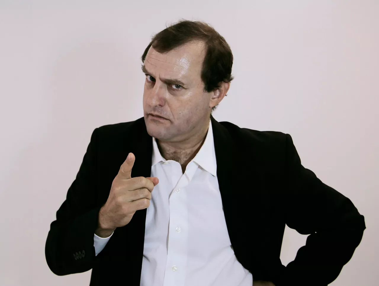 Alfonso Díez: "El 7 de enero estrenamos en el Teatro Arriaga lo último de Arimaktore: Antíguona"