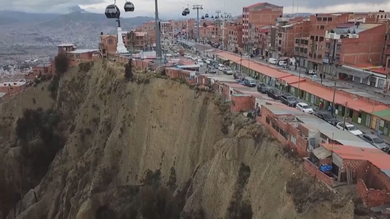 20241219214033_bolivia-casas-chamanes_