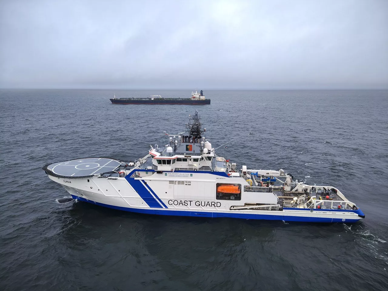 finlandia policia polizia barco barkua