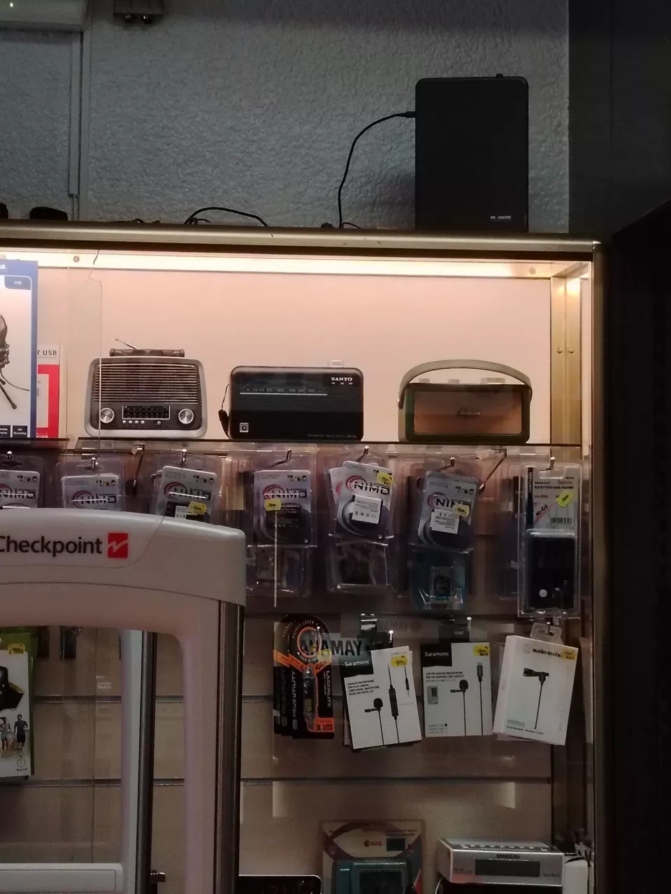Radios y cables decarga