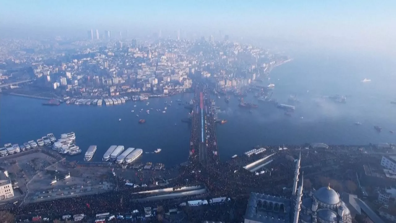 20250101162123_estanbul-manifestacion-gaza-ap_