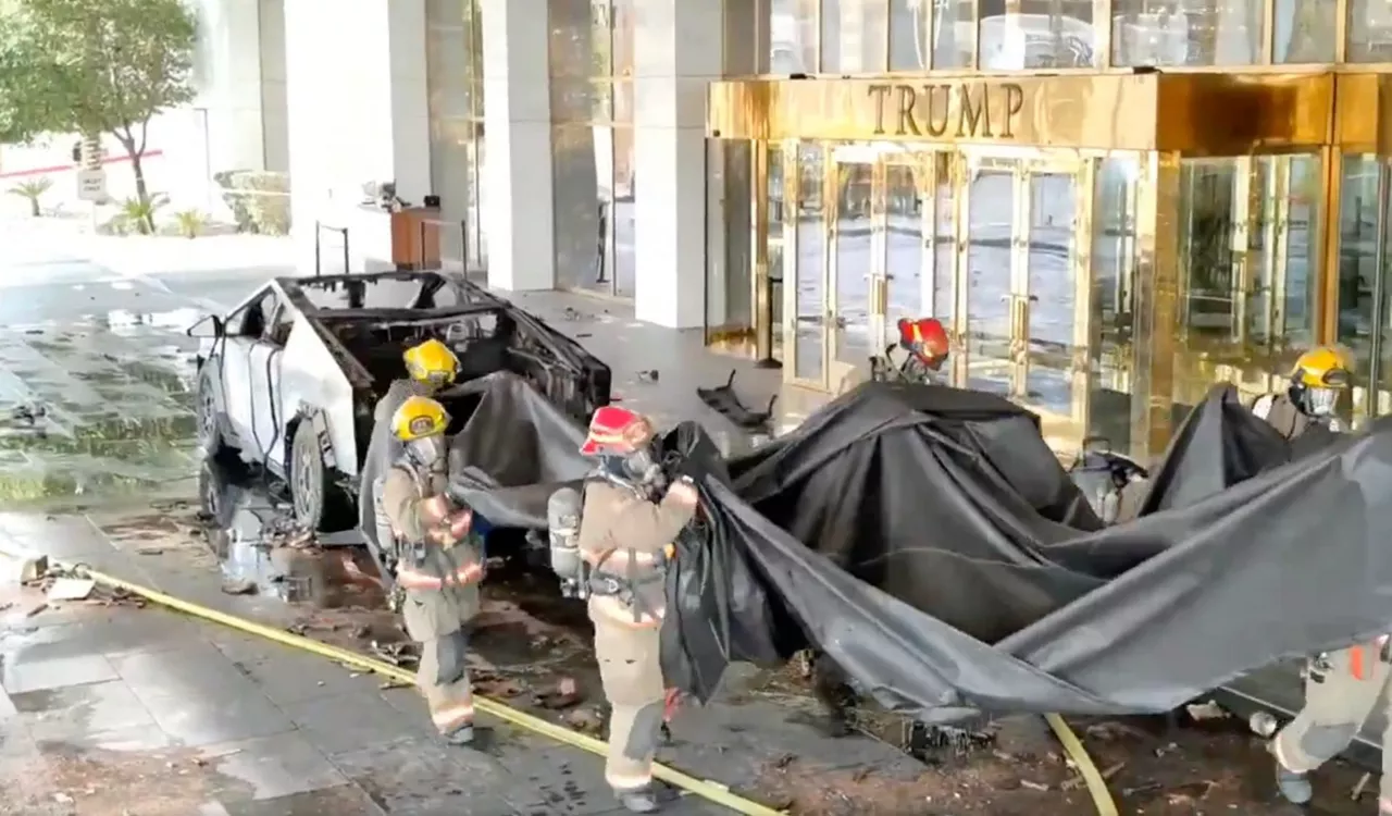 Cibertruck-Tesla-bomberos-las-vegas-efe