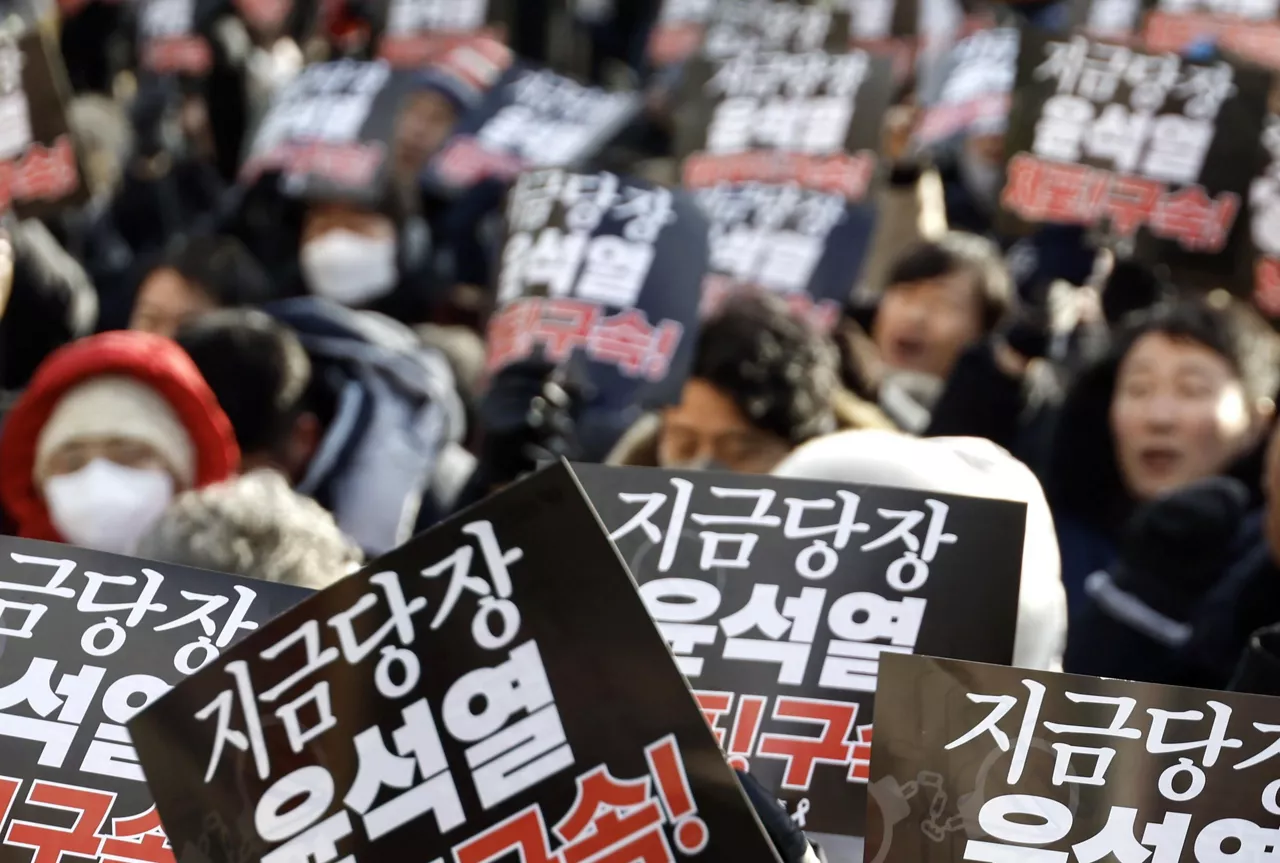 korea-protestak-efe