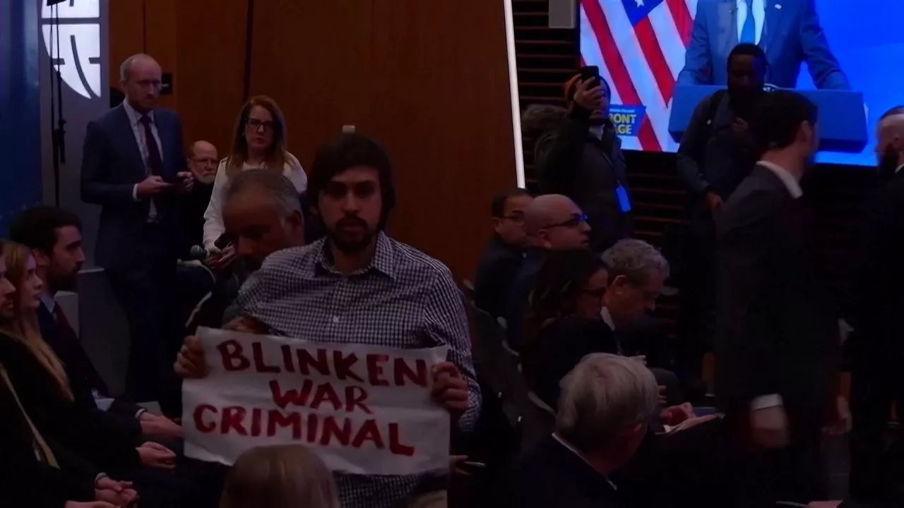 20250114173200_blinken-protesta_