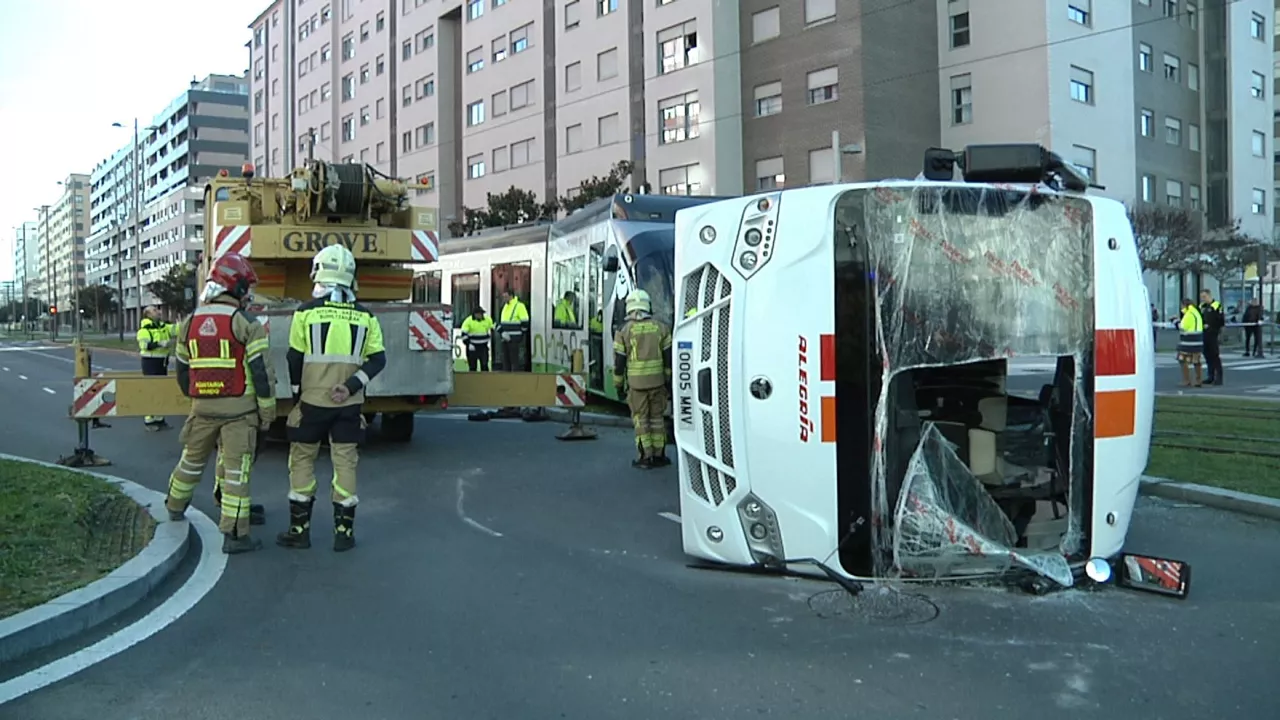 20250115163355_accidente-tranvia-vitoria-gasteiz_