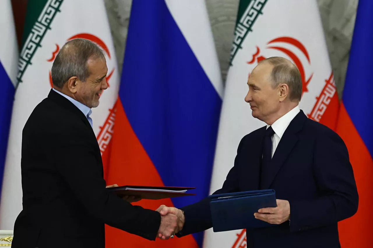 Putin-Pezeshkian-Iran-Rusia-efe