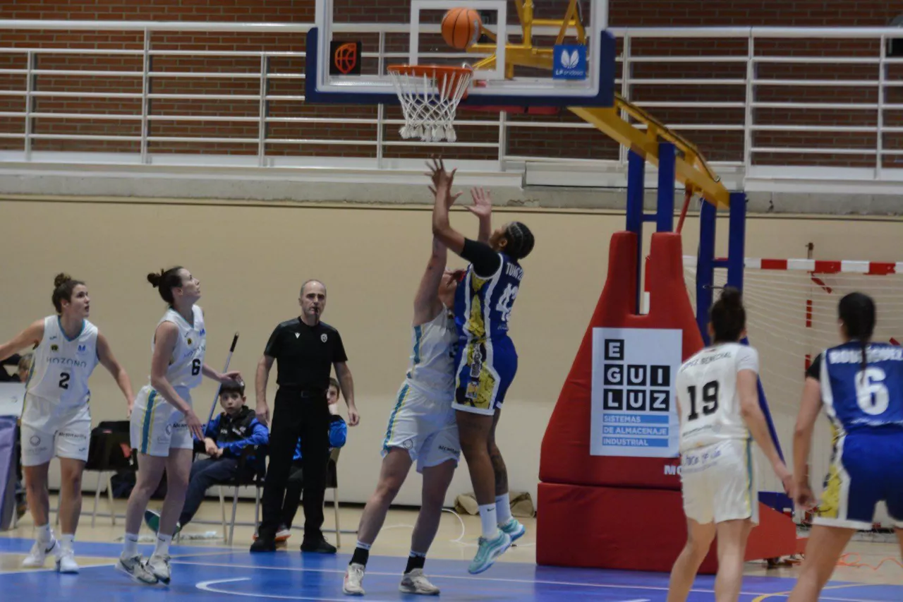 Ardoi vs. Hozono Jairis. Foto: @FNBardoi