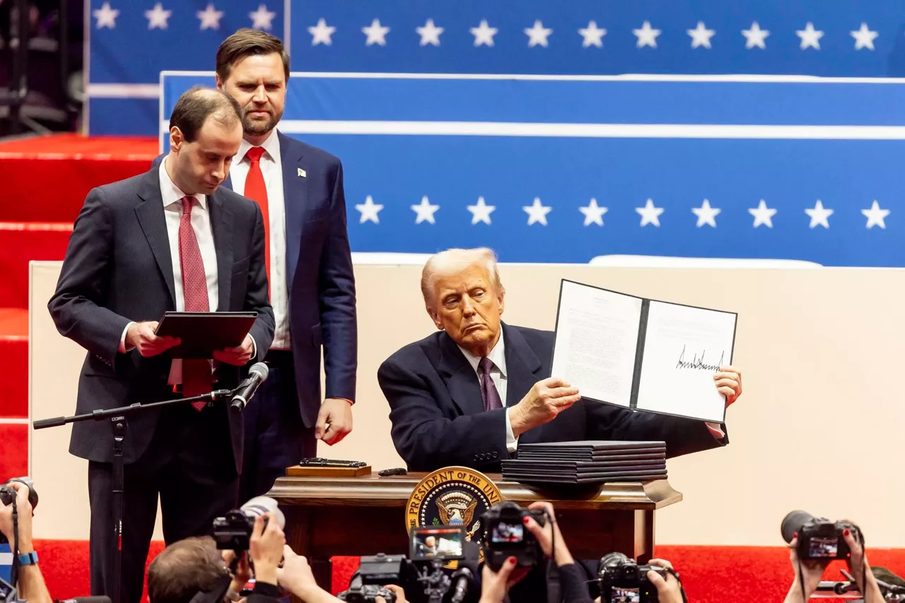 donald-trump-primeras-ordenes-ejecutivas-efe