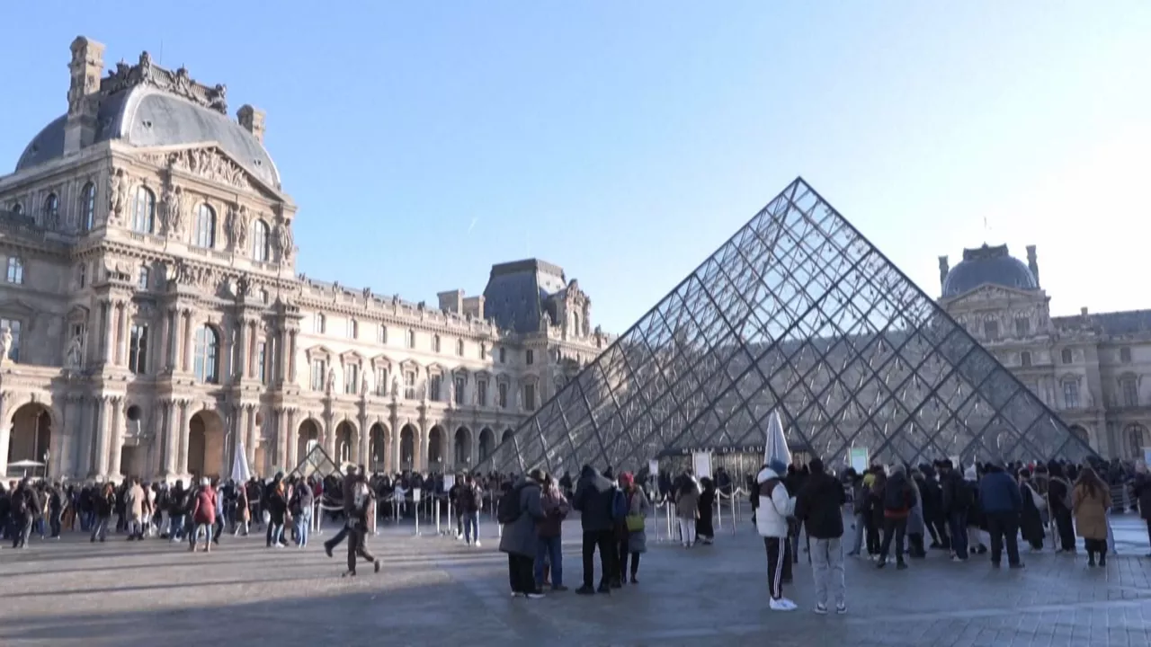 20250123205747_museo-del-louvre-paris_