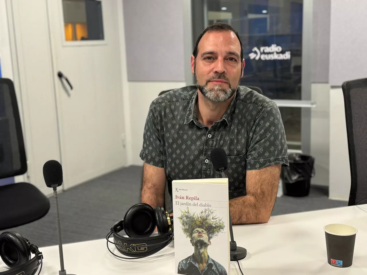 El escritor Iván Répila