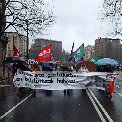 greba-hezkuntza-sukaldari-garbiketa huelga limpieza comedor -elasindikatua