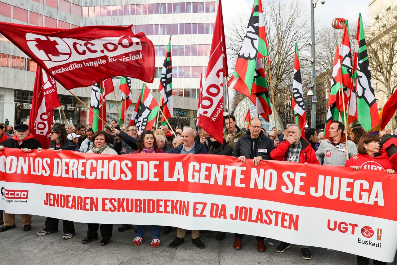 CCOO-UGT-manifestazioa-bilbo-efe