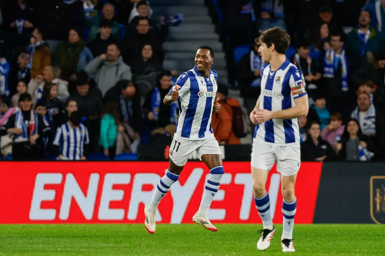 Becker celebraldo su gol. Foto: EFE