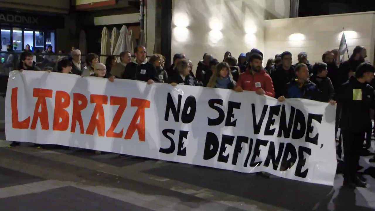 20250212204740_oion-concentracion-contra-parque-de-labraza_