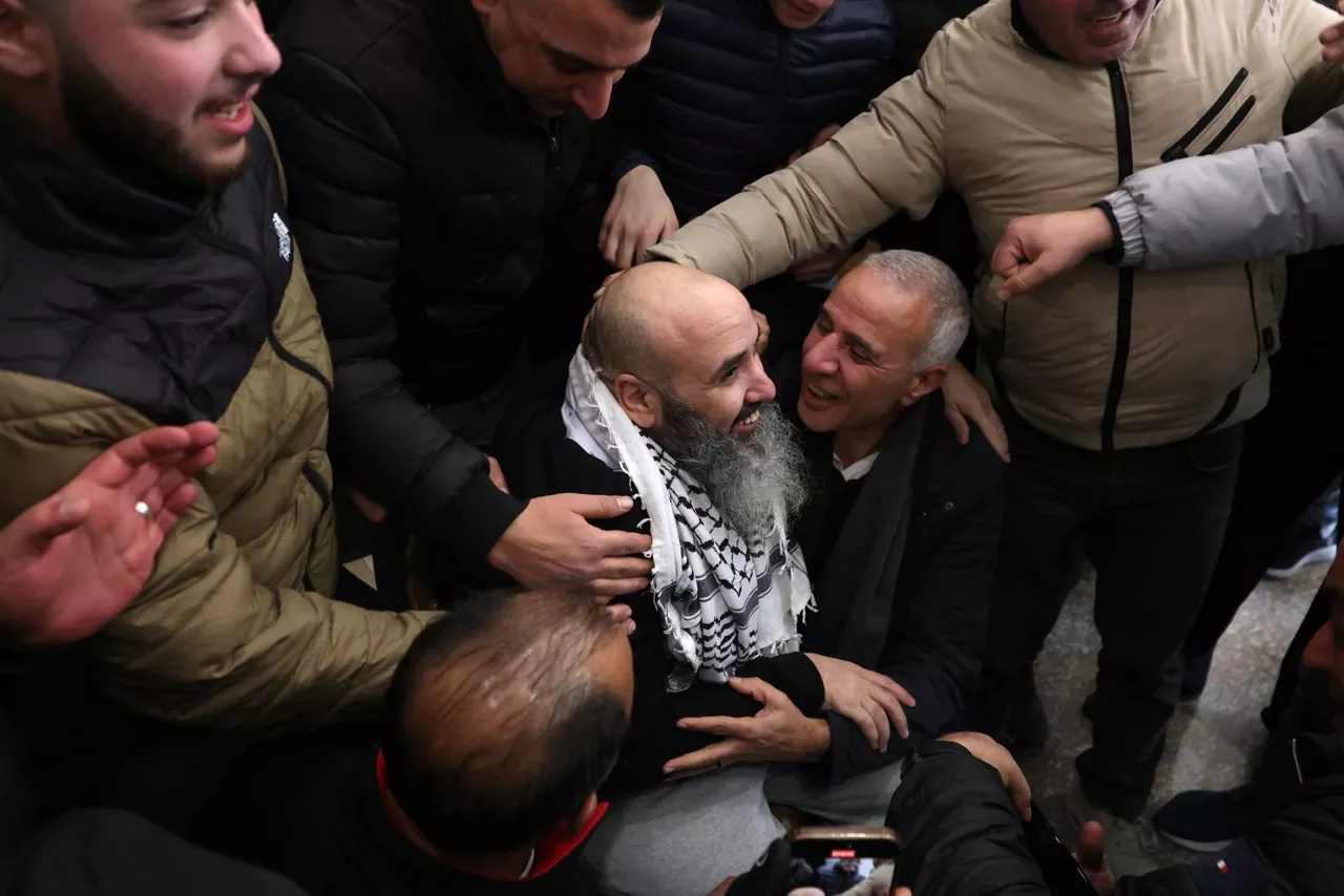 Preso palestinarrak aske EFE