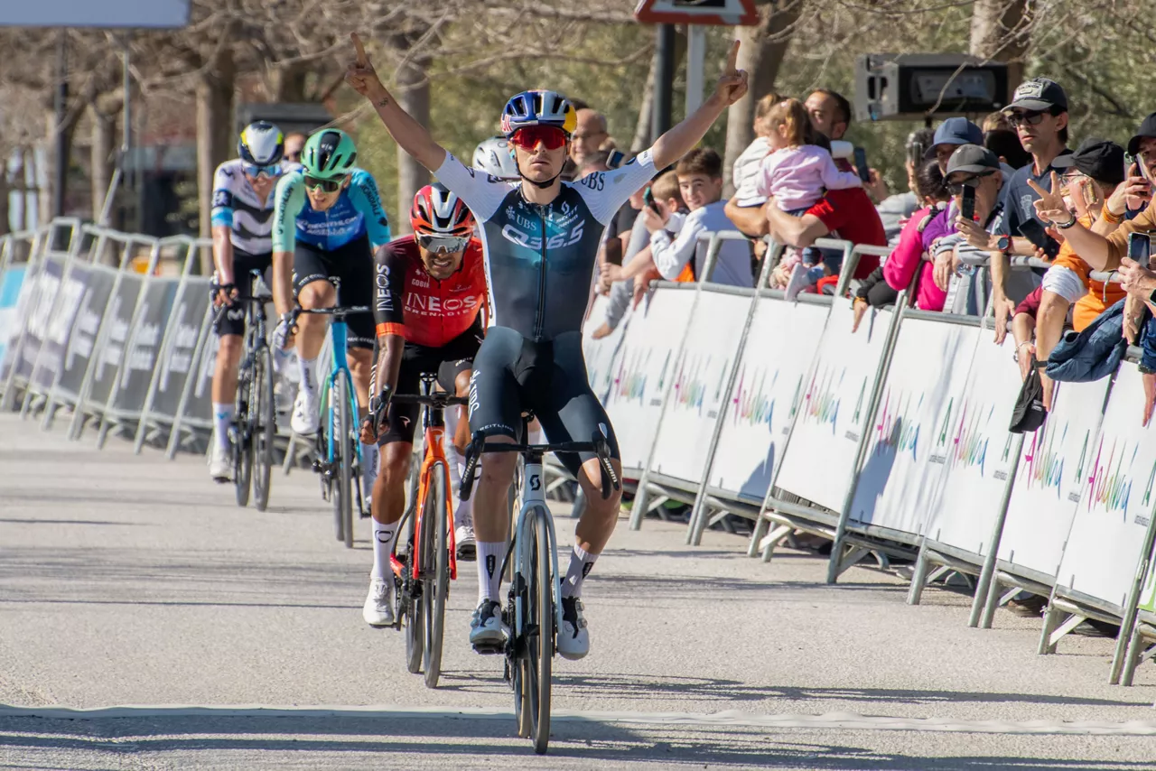 thomas_pidcock_vueltaandalucia_etapa2_EFE