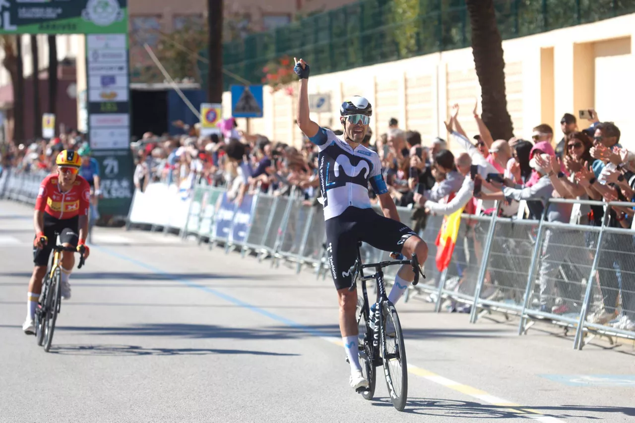 Jon Barrenetxea gana la última etapa de la Vuelta a Andalucía. EFE